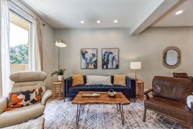 Building Photo - Stylish Laguna Niguel View Condo in Resort-Style Beach Community