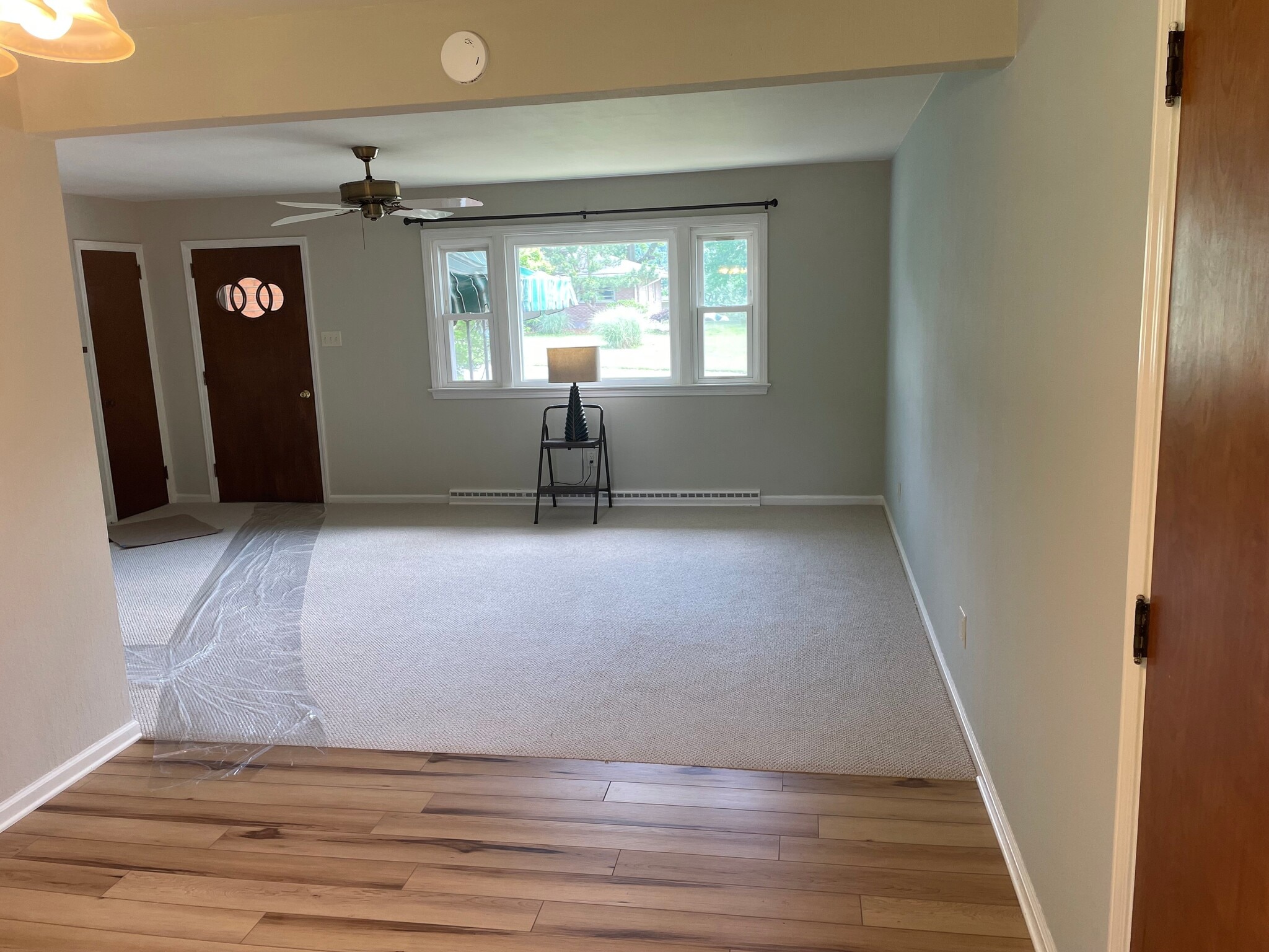 Living Room - 135 Grandview Dr