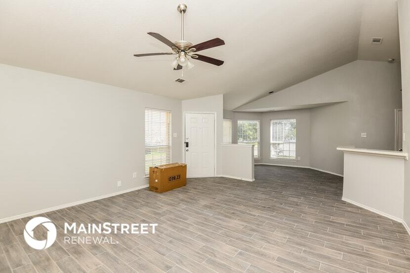 Building Photo - 1104 Maplewood Ln