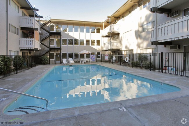 Primary Photo - Diablo Villa Apartments