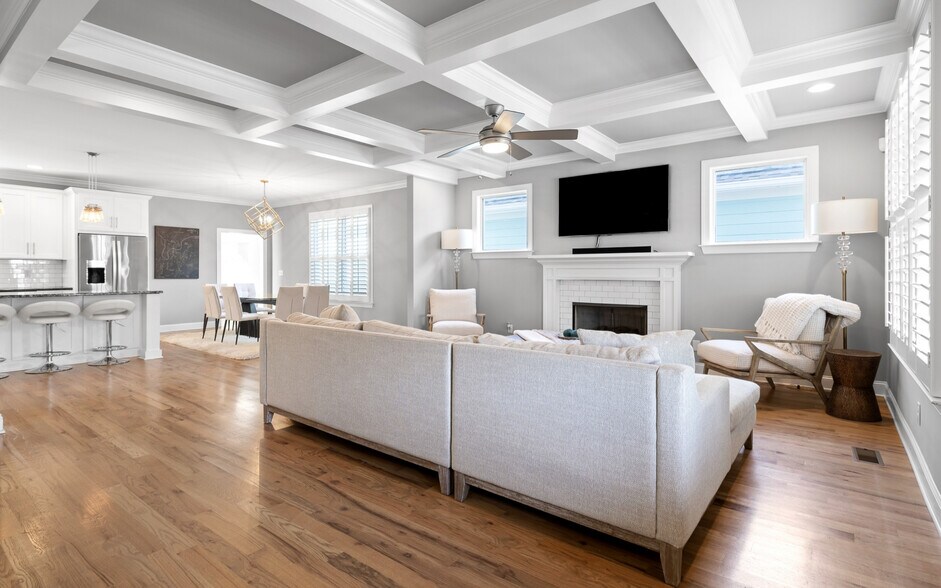 Building Photo - 1449 Madison St