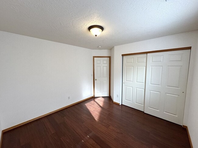 Building Photo - Welcome to Your New Home in West Pasco!