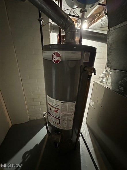 Building Photo - 5185 Anthony St