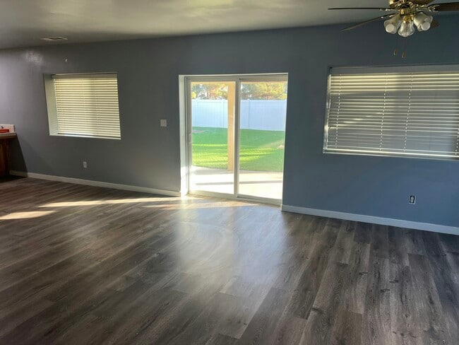 Building Photo - 437 Rian Noelle Ct