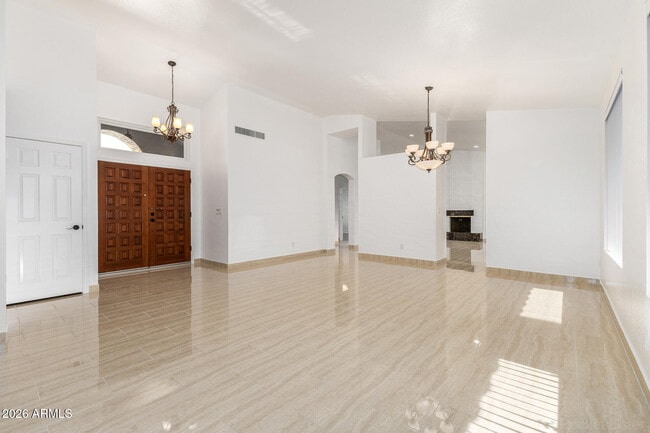 Building Photo - 9907 E Wood Dr