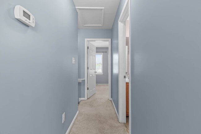 Building Photo - 415 Caldwell Loop
