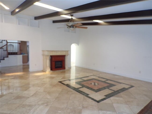 Building Photo - 179 Maria Ct