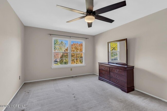 Building Photo - 9 Cherry Hill Ln