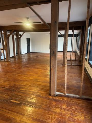 Building Photo - 2007 S Ervay St