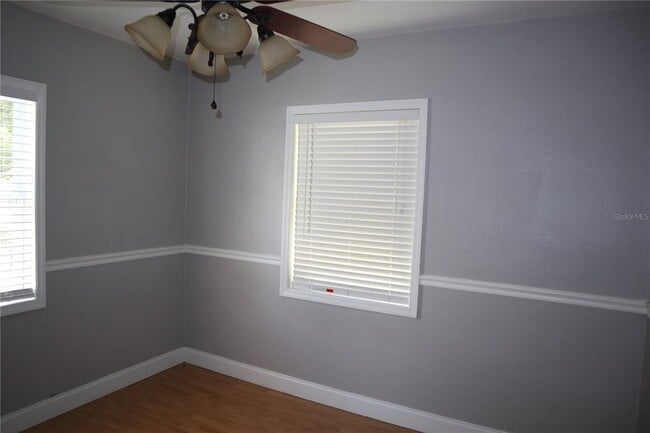 Building Photo - 1219 E Frierson Ave