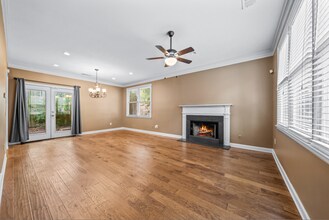 Building Photo - 1993 Eastend Dr