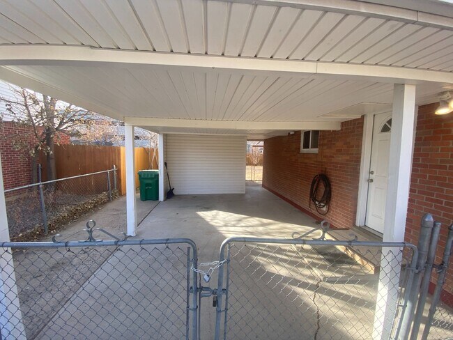 Building Photo - Four bedroom, two bathroom lovely brick ho...
