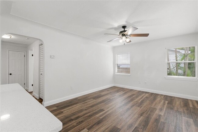 Building Photo - 4049 Iris St N