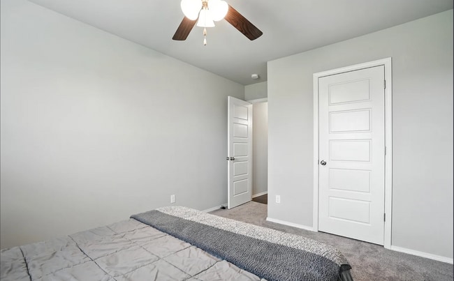 Building Photo - 3505 E 154th St S