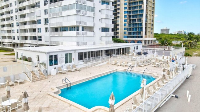 Building Photo - 1200 S Ocean Blvd