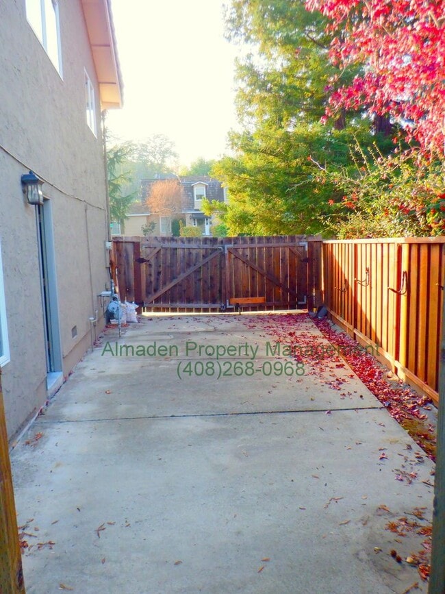 Building Photo - 1186 Wilhelmina Way