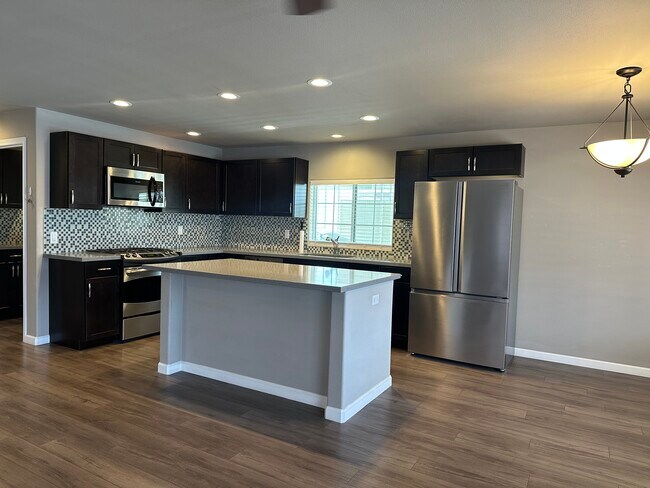 Building Photo - 73270 Desert Greens Dr N