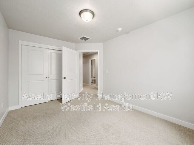 Building Photo - 15083 S Reins Wy
