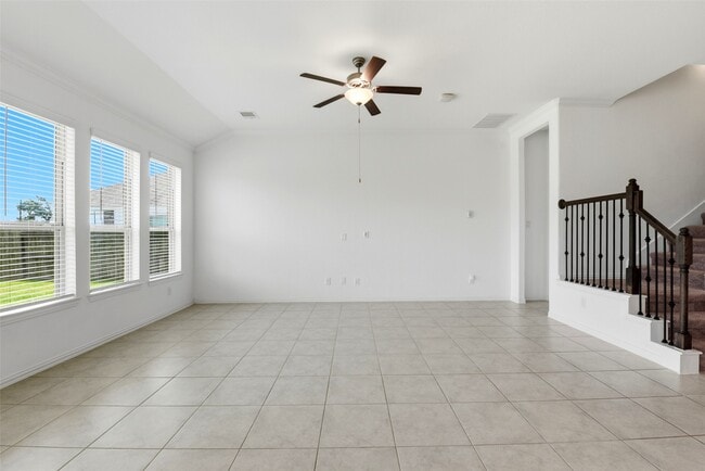 Building Photo - 1618 Rosedale Dr