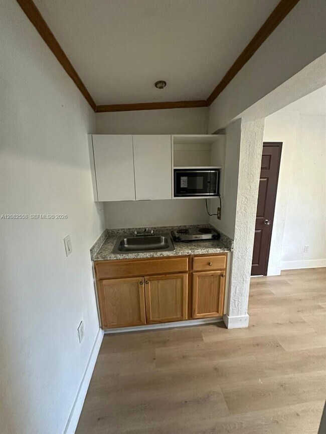 Building Photo - 785 NW 96th St