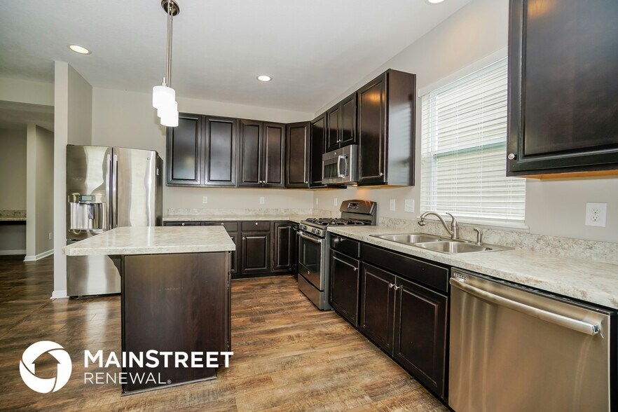 Building Photo - 205 Asbury Ct