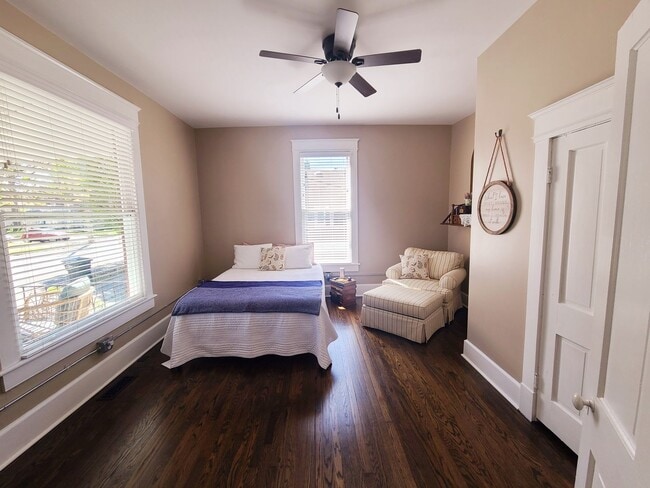 Building Photo - Furnished Lower Town Cottage in Lower Town...