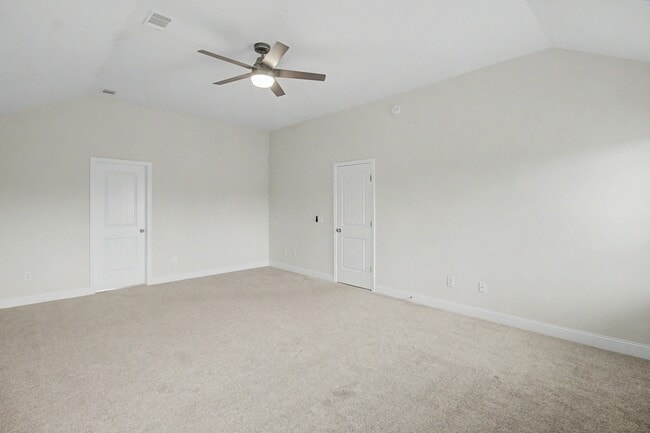 Building Photo - 173 Mcclelland Lp NE