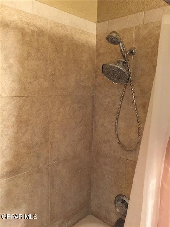 Building Photo - 7409 Edgemere Blvd