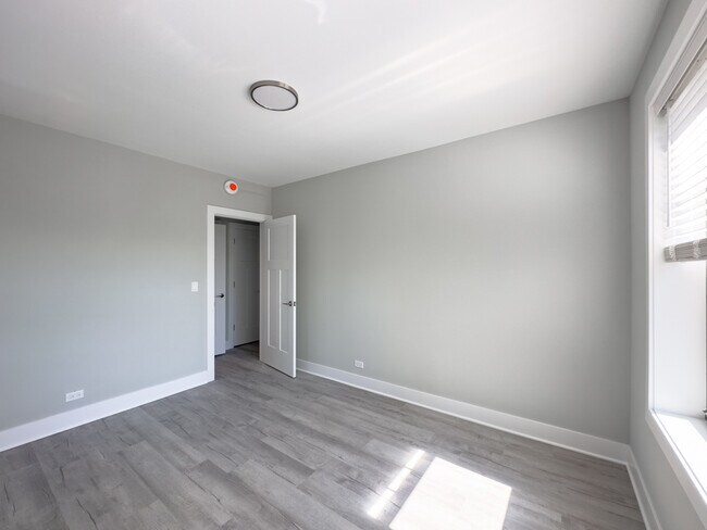 Building Photo - 378 Hazel Ave