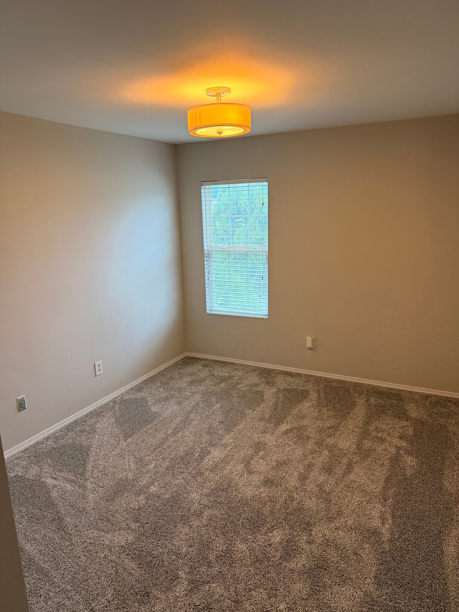Building Photo - 4804 Rockport Dr