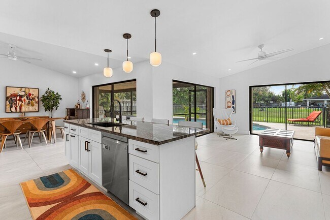 Building Photo - 11486 Sanderling Dr
