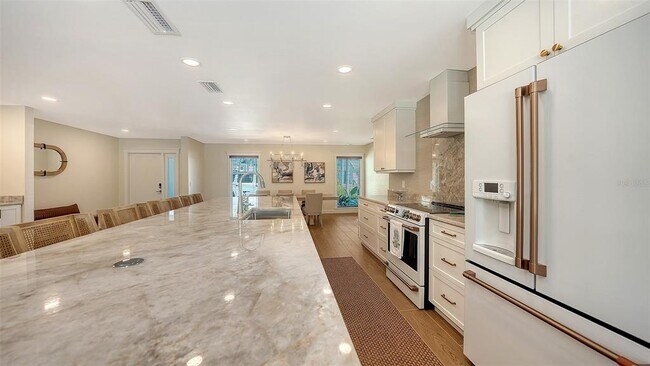 Building Photo - 690 Old Compass Rd