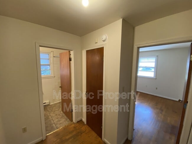 Building Photo - 5467 Potomac Dr