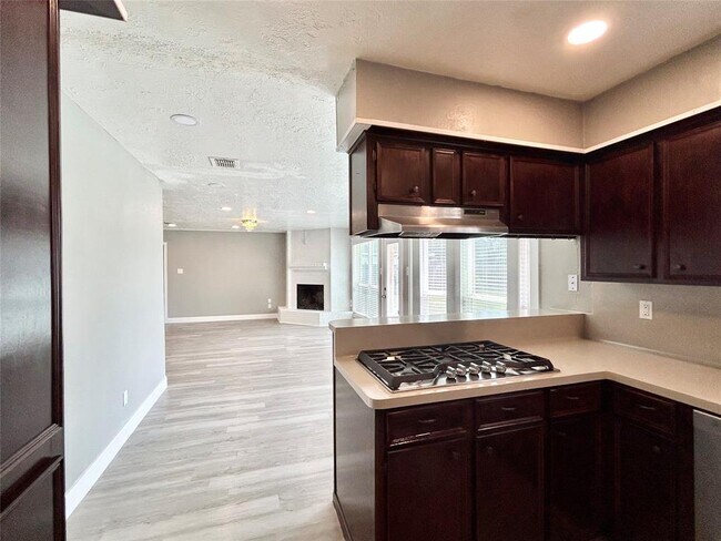 Building Photo - 1808 Sleepy Creek Way