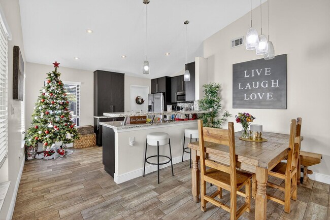 Building Photo - 691 Willow Grove Terrace