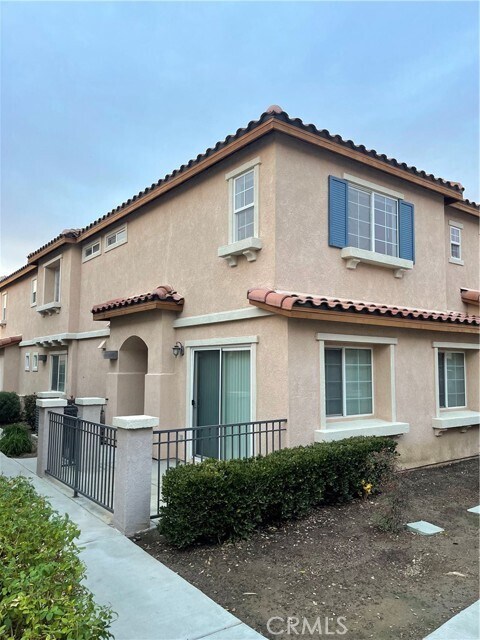 Building Photo - 15613 Lasselle St