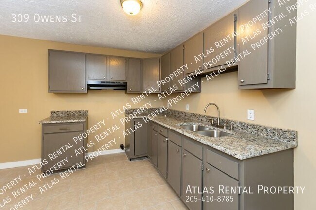 Building Photo - 309 Owens St