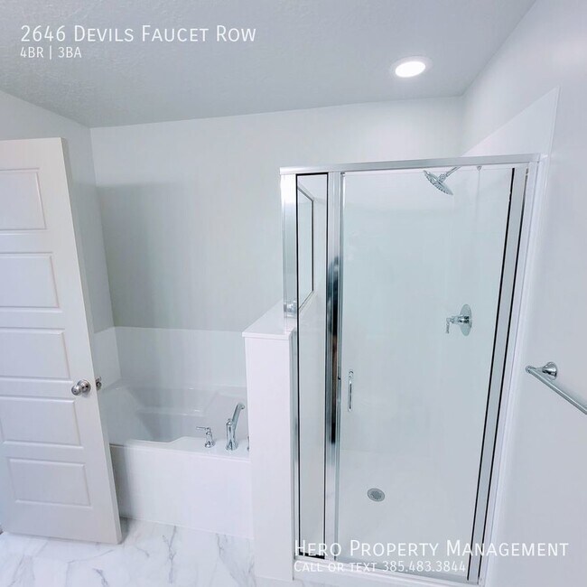 Building Photo - Stunning BRAND NEW Townhomes!