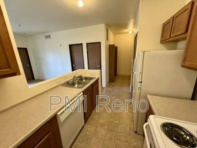 Building Photo - 1600 I St