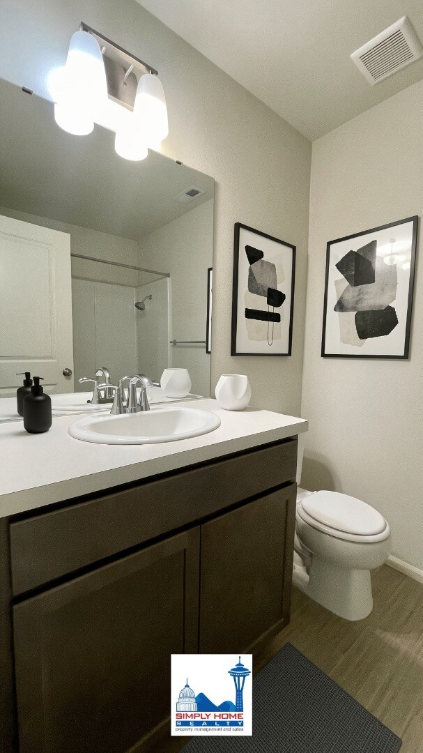 Building Photo - Spacious Tumwater home with a rare downstairs bedroom and a full bathroom!