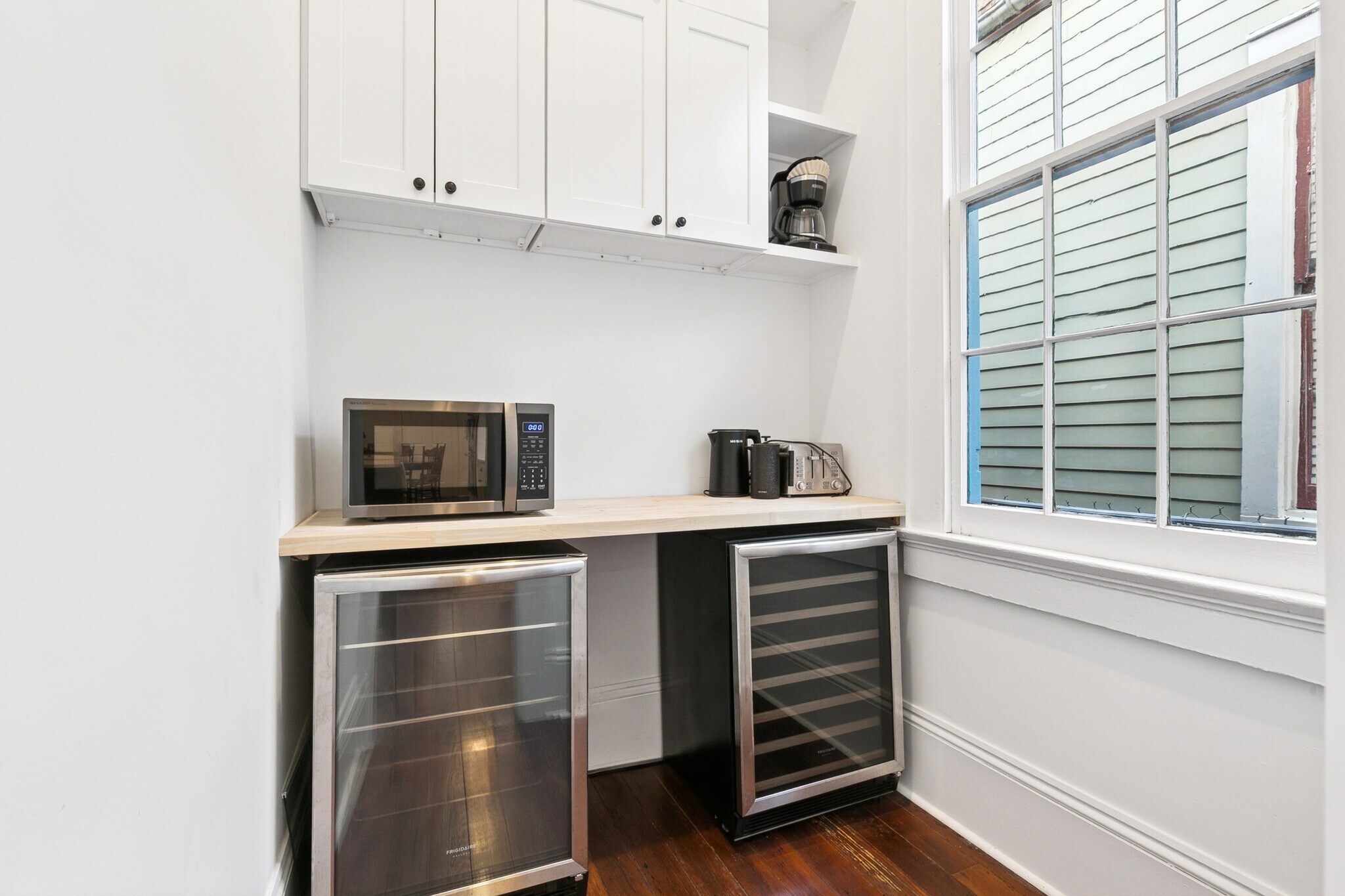 Butlers pantry: wine fridge, beverage fridge, toaster, coffee makers, tea kettle - 2337 N Rampart St