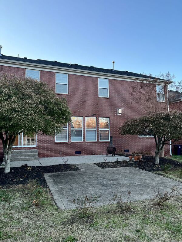 Building Photo - 9739 Valley Springs Dr
