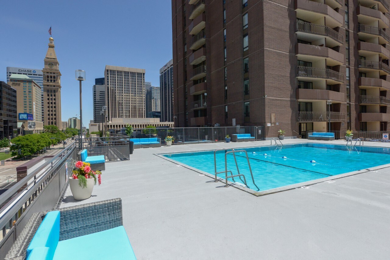 swimming pool - 1020 15th St