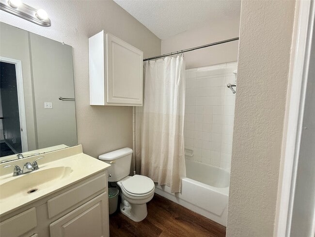 Building Photo - 770 Whitman Dr