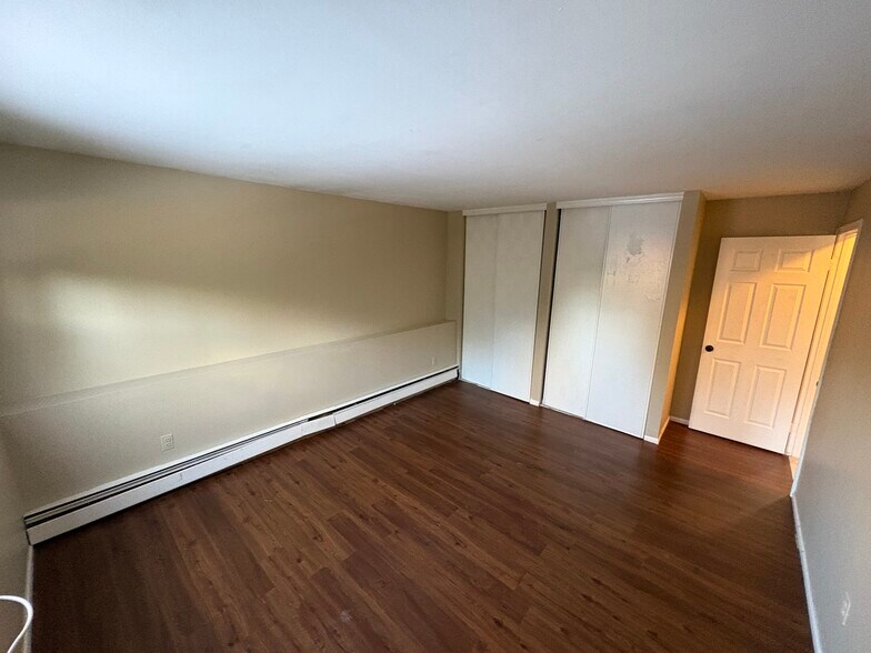 Building Photo - 26 Knolltop Dr