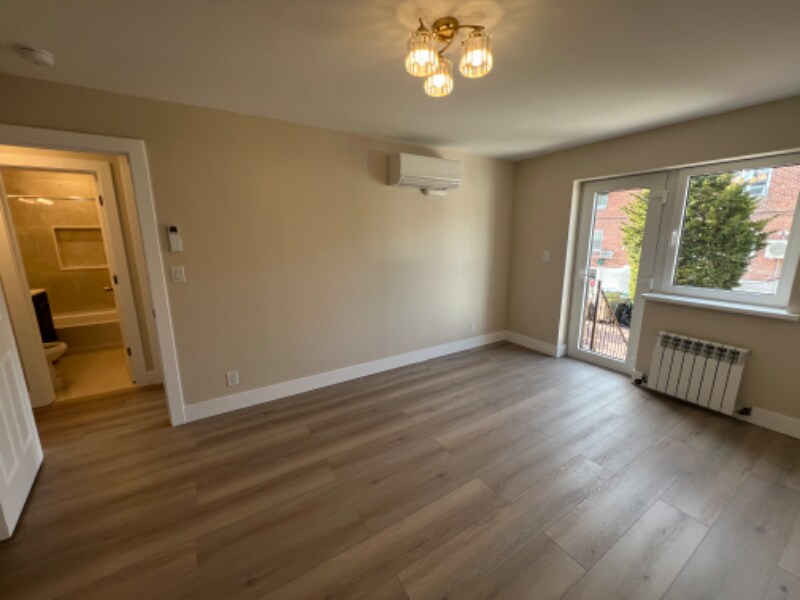 Building Photo - 61-60 69th Ln