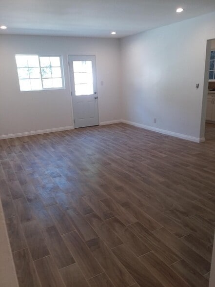 Building Photo - 641 Hardin Dr