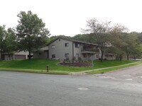 Building Photo - Autumn Ridge Townhomes