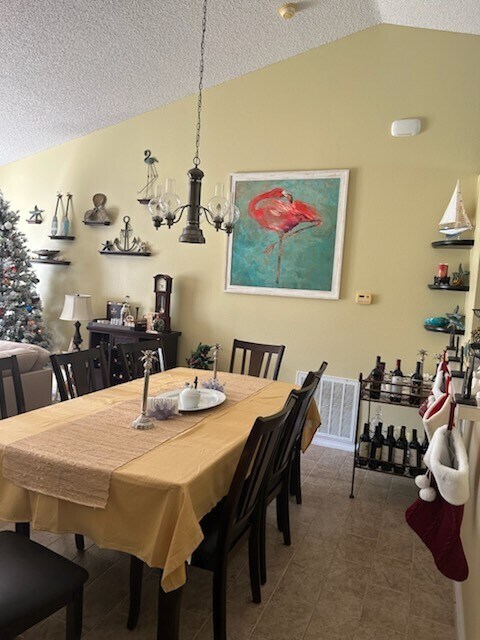 Building Photo - 112 Red Mill Dr