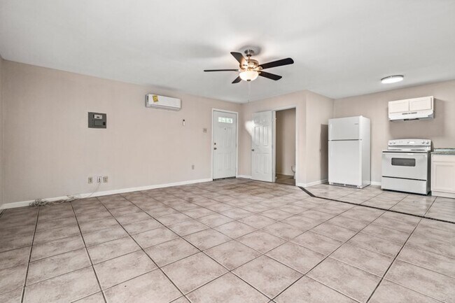 Building Photo - 1519 Schley Ave